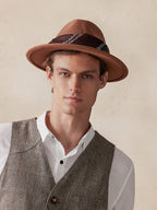 Flach Krempe Fedora Hut with Kirchief