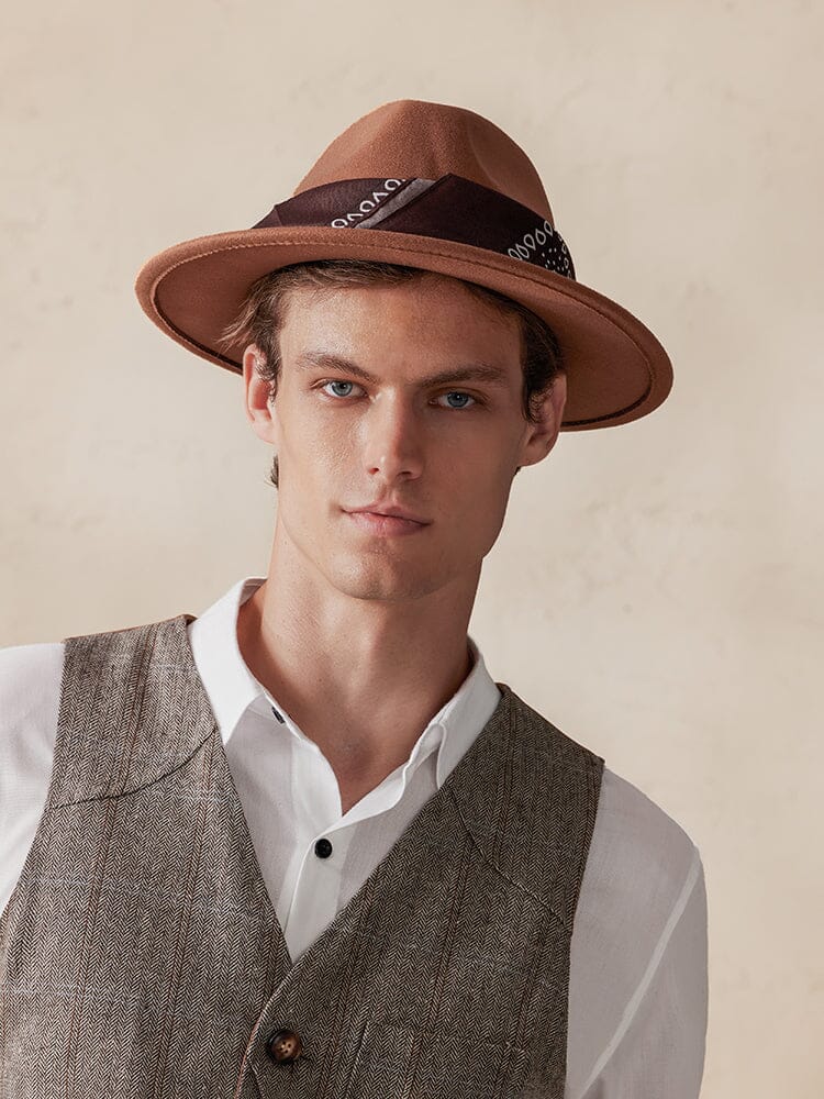 Flach Krempe Fedora Hut with Kirchief