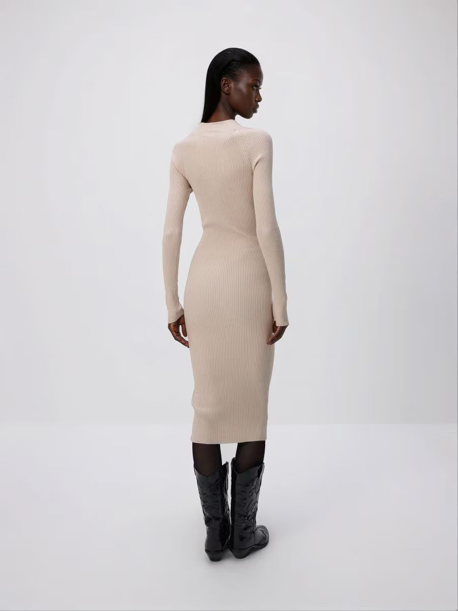 Kleid in Pullover a coste in viscosa