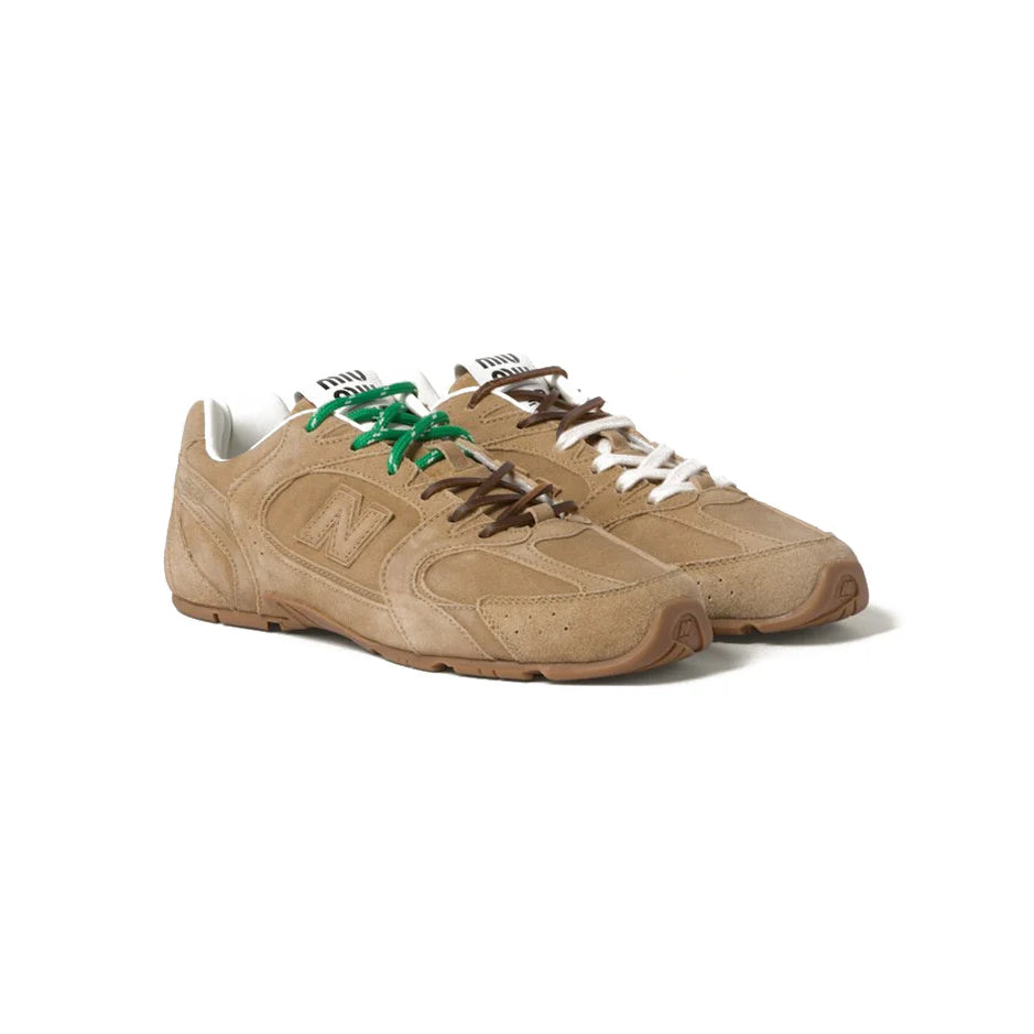 New Balance 530 x Miu Miu Schuhe Damen Braun in Leder Scamosciata Elegant