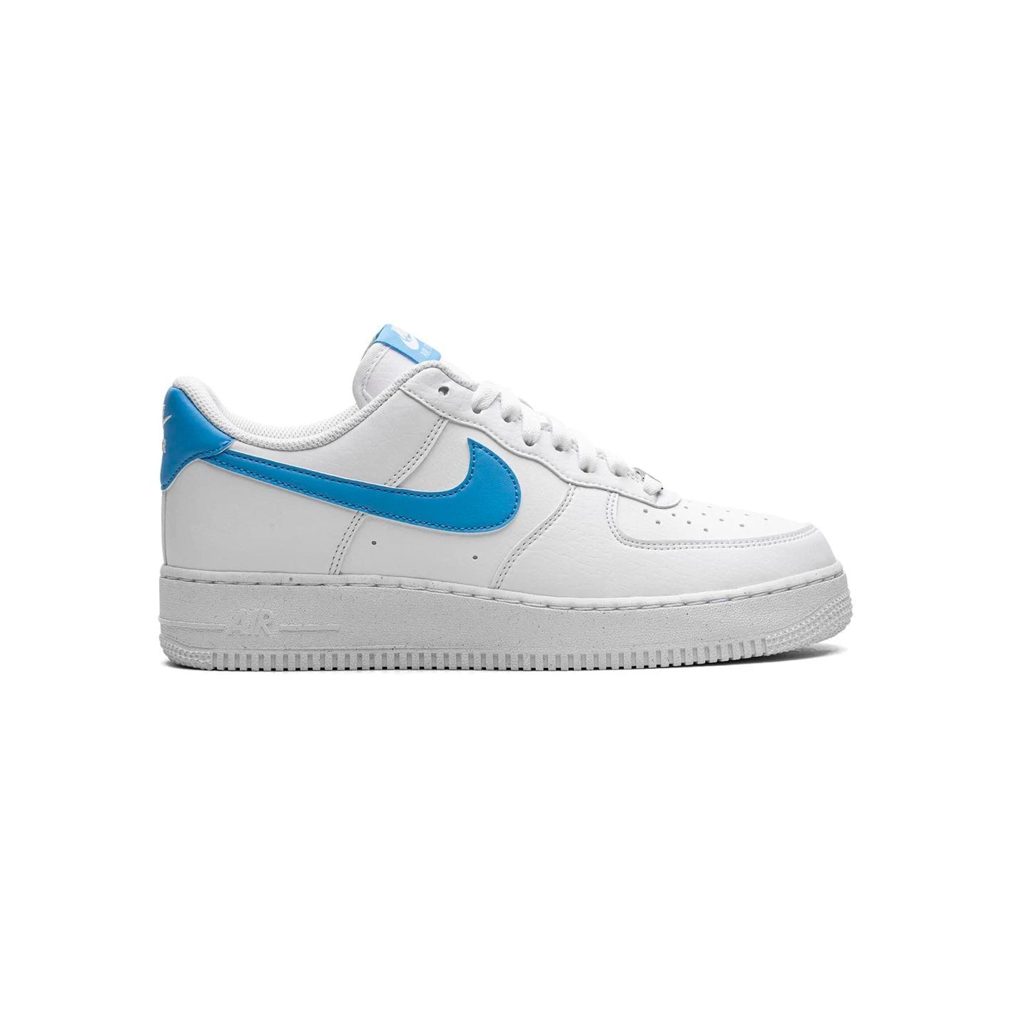 Nike Air Force 1 Low Weiß mit Swoosh Hellblau Next Nature