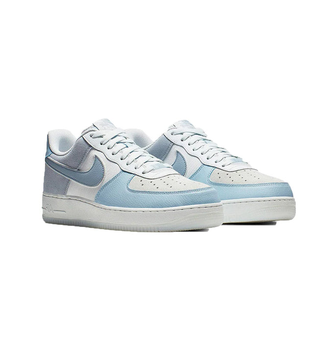 Nike Air Force 1 Low Hellblau Armory und Weiß in Leder und Scamosciato
