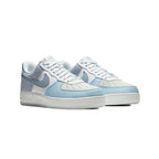 Nike Air Force 1 Low Hellblau Armory und Weiß in Leder und Scamosciato