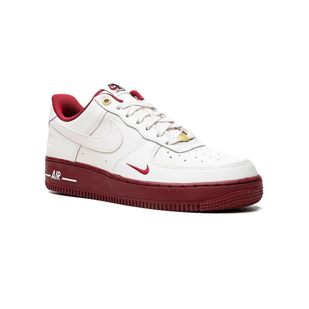 Nike Air Force 1 Low 40® Anniversario Weiß und Rot Team