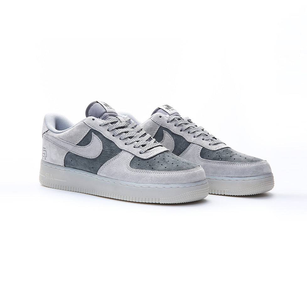 Nike Air Force 1 Low Grau Lupo Dunkel in Leder Scamosciata