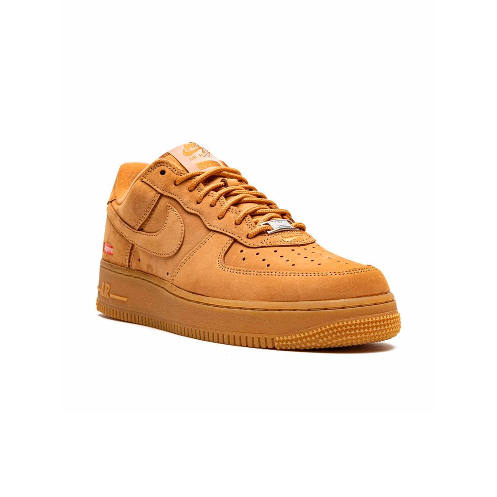 Nike Air Force 1 Low Camel mit Details Supreme Rot