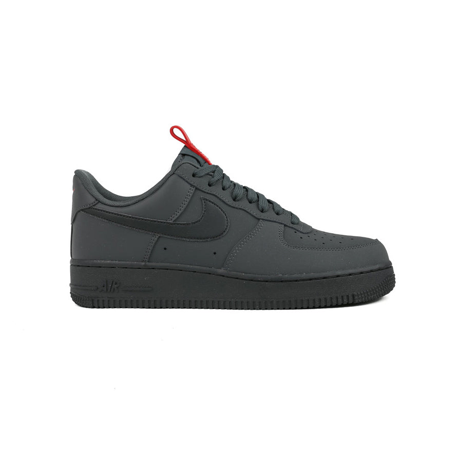 Nike Air Force 1 Low Grau Anthrazit mit Details Schwarz und Rot