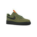Nike Air Force 1 Low Grün Oliva mit Details Schwarz und Orange