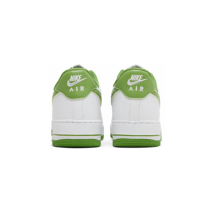 Nike Air Force 1 Low Weiß mit Swoosh Grün Chlorophyll