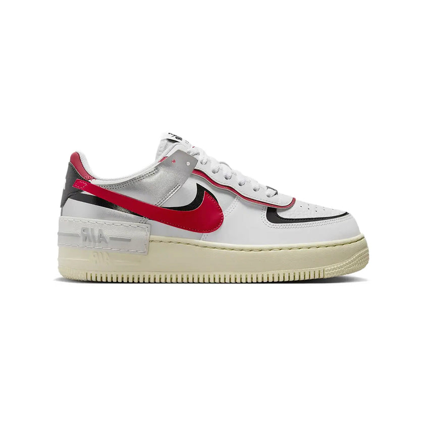 Nike Air Force 1 Shadow Weiß mit Swoosh Rot und Details Silber und Schwarz