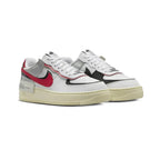Nike Air Force 1 Shadow Weiß mit Swoosh Rot und Details Silber und Schwarz
