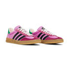 Sneaker Adidas Gazelle x Gucci Rosa mit Details Schwarz und Grün