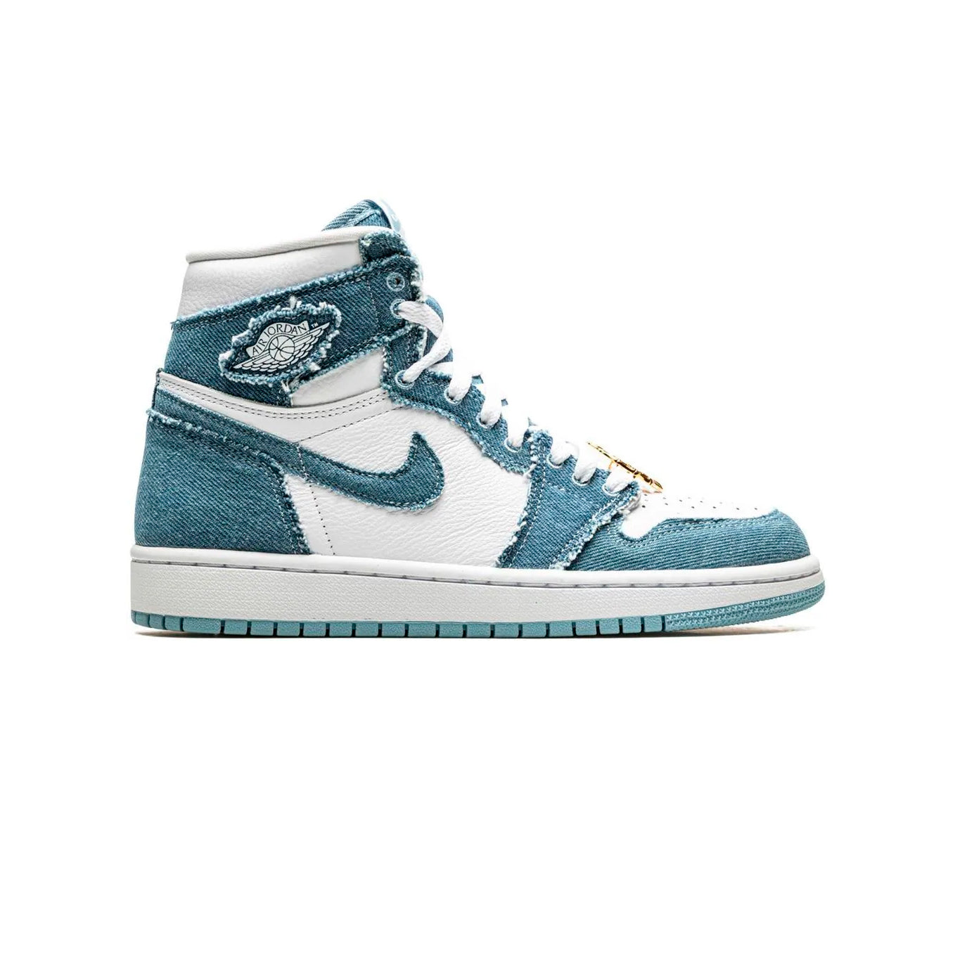 Nike Air Jordan 1 High in Denim Hellblau und Weiß