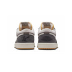 Nike Air Jordan 1 Low SNKRS Day Grau und Weiß