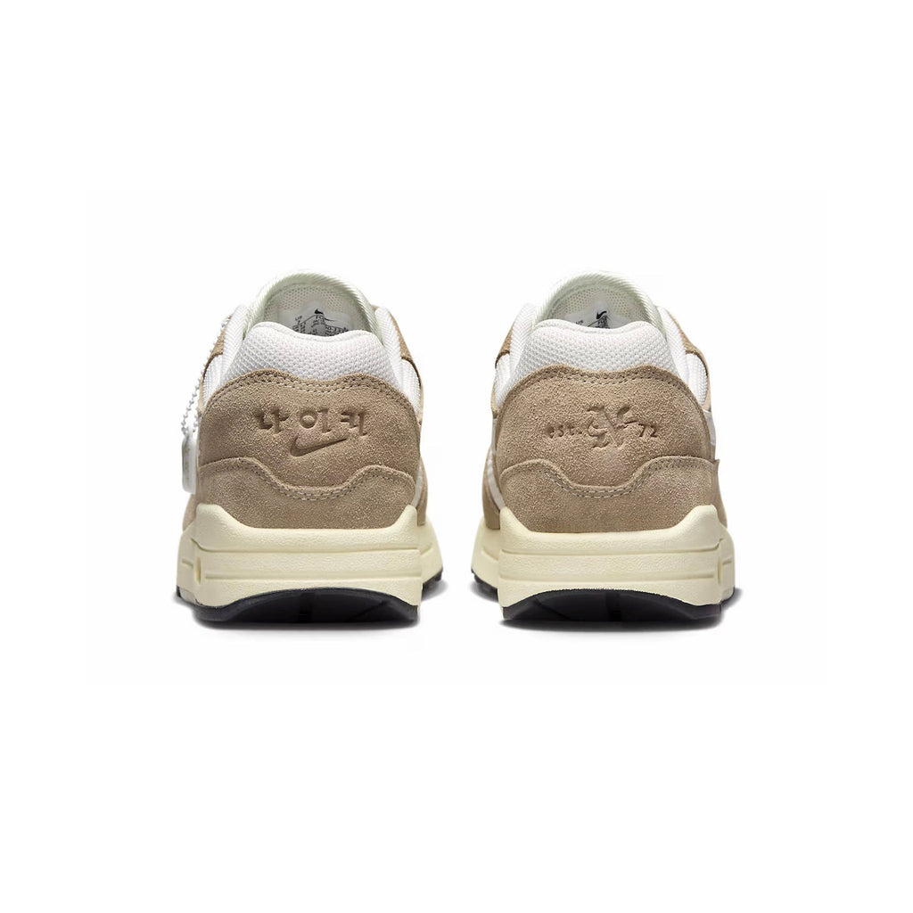 Nike Air Max 1 Hangul Day Beige Herren Sneaker in Leder Scamosciata