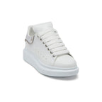 Alexander McQueen Sneaker Oversized Weiß mit Detail Silber