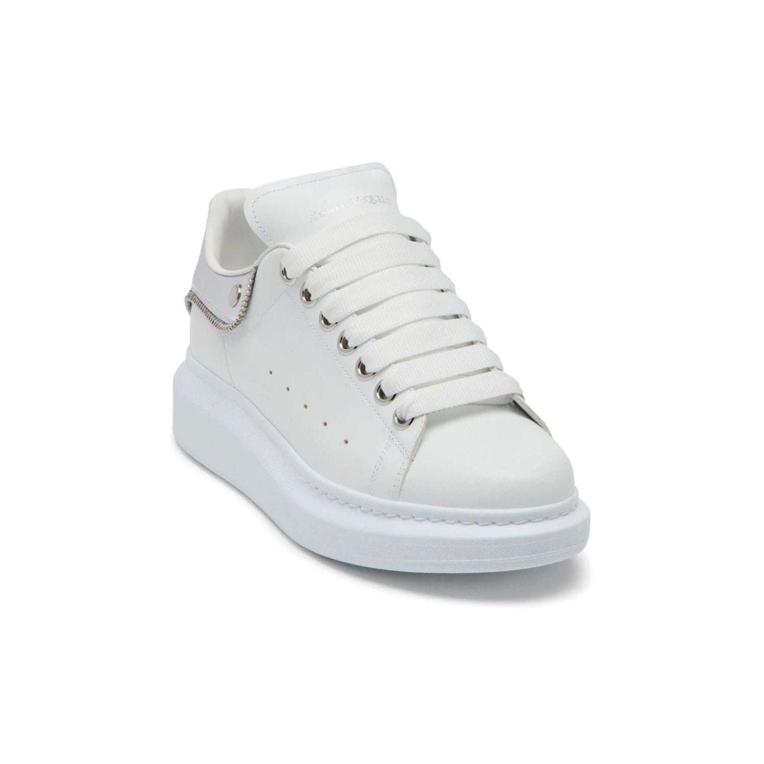 Alexander McQueen Sneaker Oversized Weiß mit Detail Silber
