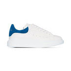 Alexander McQueen Sneaker Oversized Weiß mit Detail Blau Paris