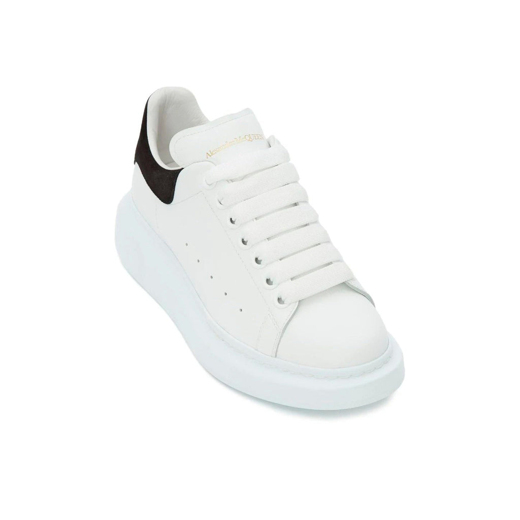 Alexander McQueen Sneaker Oversized Weiß mit Detail Schwarz
