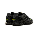 Nike Air Max Plus 3 Schwarz Volt Herren Sneaker Modern und Tecnologiche
