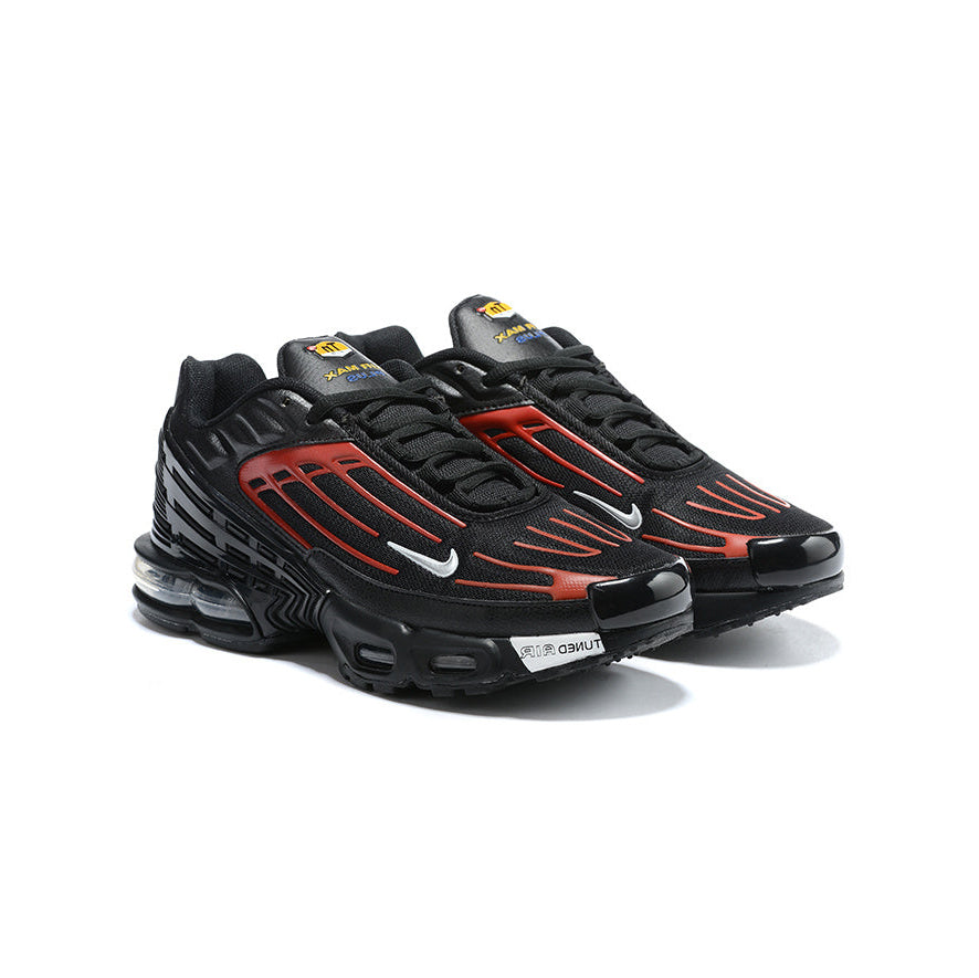 Nike Air Max Plus 3 Schwarz Rot Herren Sneaker Tecnologiche und Modern