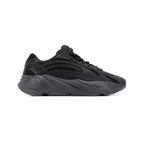 Adidas Yeezy Boost 700 V2 Vanta Schuhe da Ginnastica Herren Schwarz Elegant