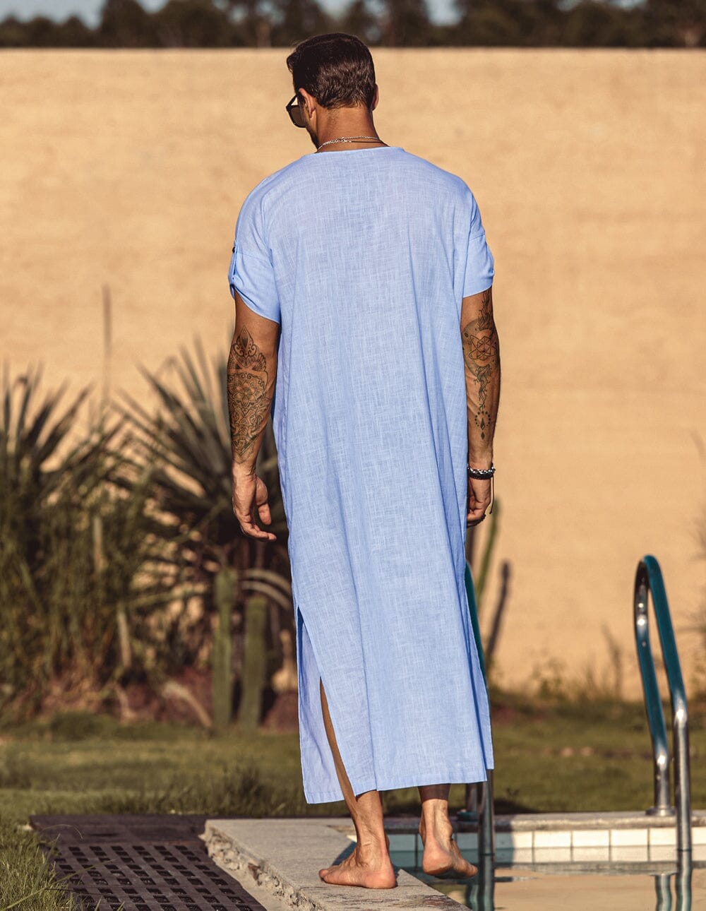 V-Neck Lang Gown