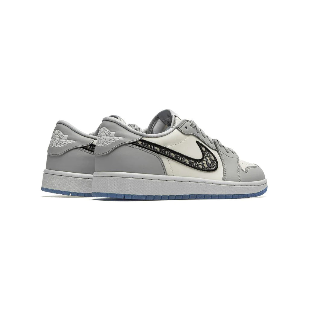 Nike Air Jordan 1 Low x Dior Grau Weiß Details Exklusiv