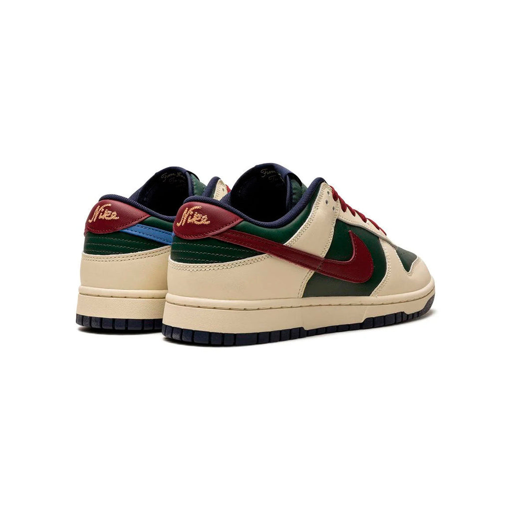 Nike Dunk Low SB Grün Rot und Beige From Nike To You Herren