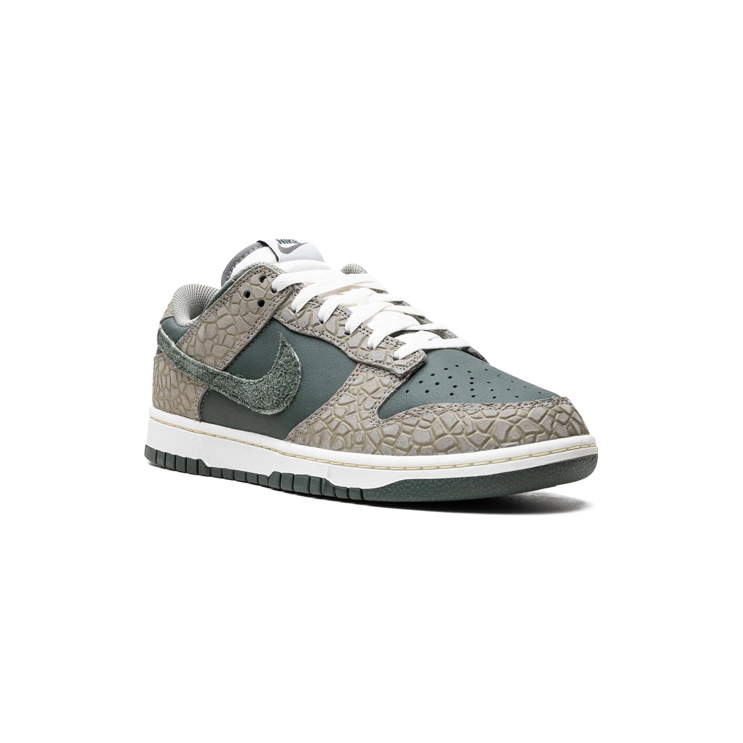 Nike Dunk Low Premium Grau Urban mit Texture Safari Herren
