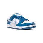 Nike Dunk Low SB Weiß und Blau Born x Raised Herren