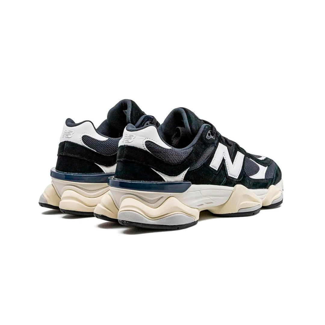 New Balance 9060 Schuhe Herren Schwarz und Weiß in Leder Scamosciata Retro