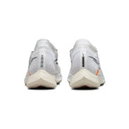 Nike ZoomX Streakfly Weiß Photon Dust Schuhe Running Leggere