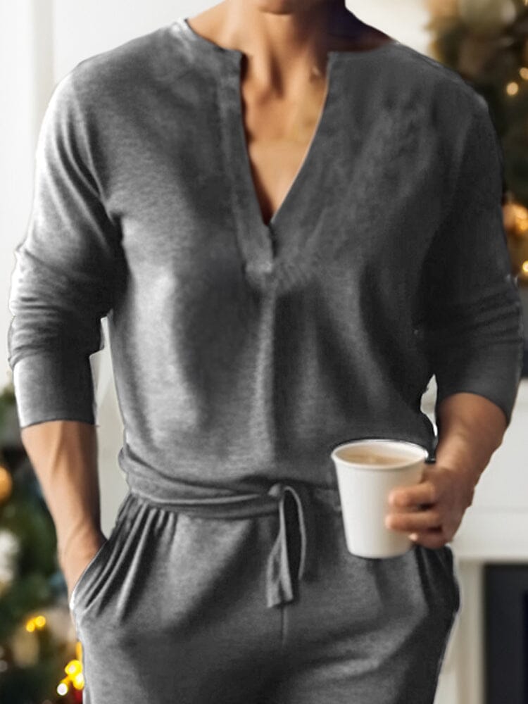 Leisure Soft V-Neck Tee Hose Set