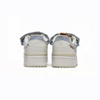 Sneaker Adidas Forum Low x Quiccs in Denim Effetto Lavato Blau Weiß