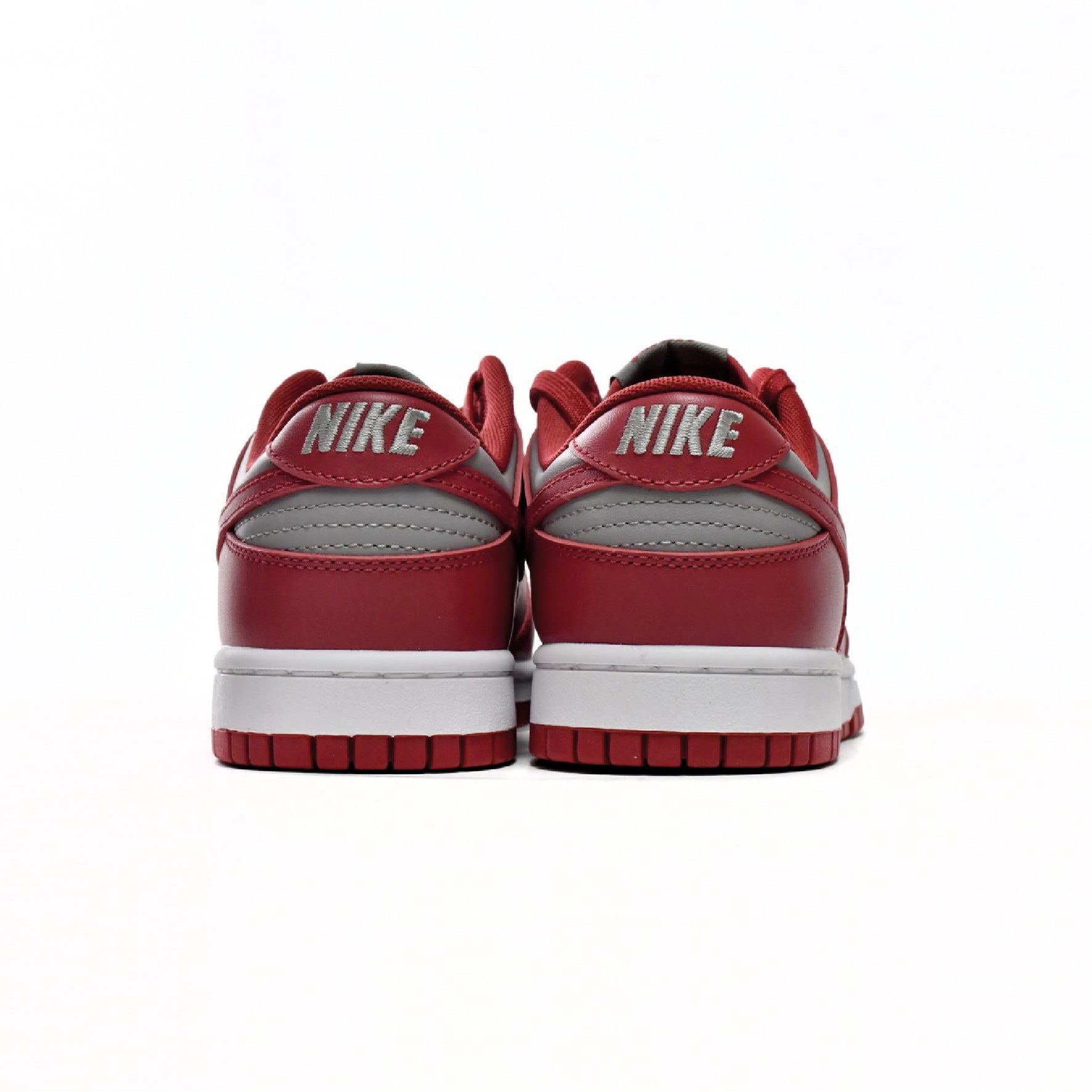 Nike Dunk Low Rot und Grau UNLV Herren