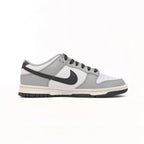 Nike Dunk Low Weiß und Grau Tobacco Ash Herren