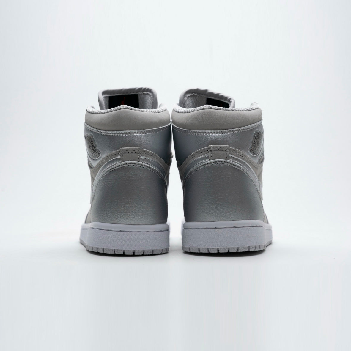 Nike Air Jordan 1 High OG Japan Grau Neutral in Leder