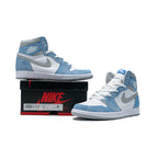 Nike Air Jordan 1 High Hyper Royal Hellblau und Weiß
