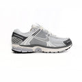 Nike Air Zoom Vomero 5 Grau Hell und Schwarz Schuhe Running Herren