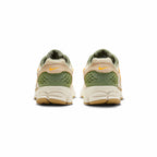 Sneaker Nike Air Zoom Vomero 5 Beige und Grün mit Details Orange