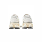 New Balance 9060 Schuhe Herren Weiß in Leder Scamosciata Retro Elegant
