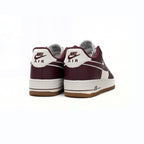 Nike Air Force 1 Low Bordeaux und Weiß College Pack