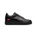 Nike Air Force 1 Low Schwarz mit Details Supreme Rot