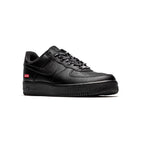 Nike Air Force 1 Low Schwarz mit Details Supreme Rot