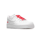 Nike Air Force 1 Low Weiß mit roten Supreme Details – Unisex Sneaker