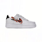 Nike Air Force 1 Low Weiß mit Swoosh und Moschettone Rot