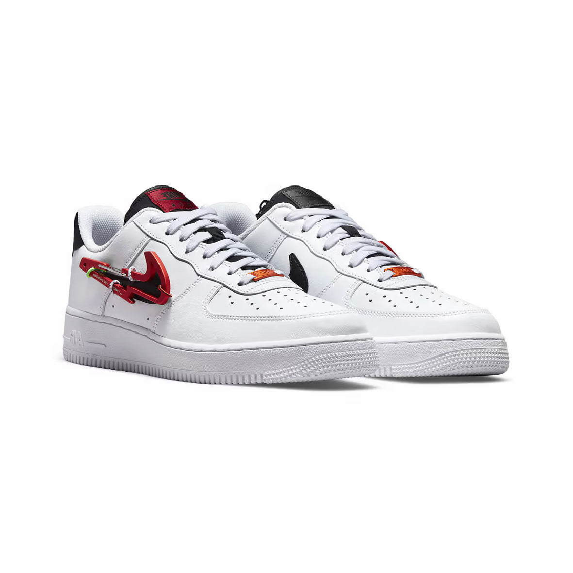 Nike Air Force 1 Low Weiß mit Swoosh und Moschettone Rot