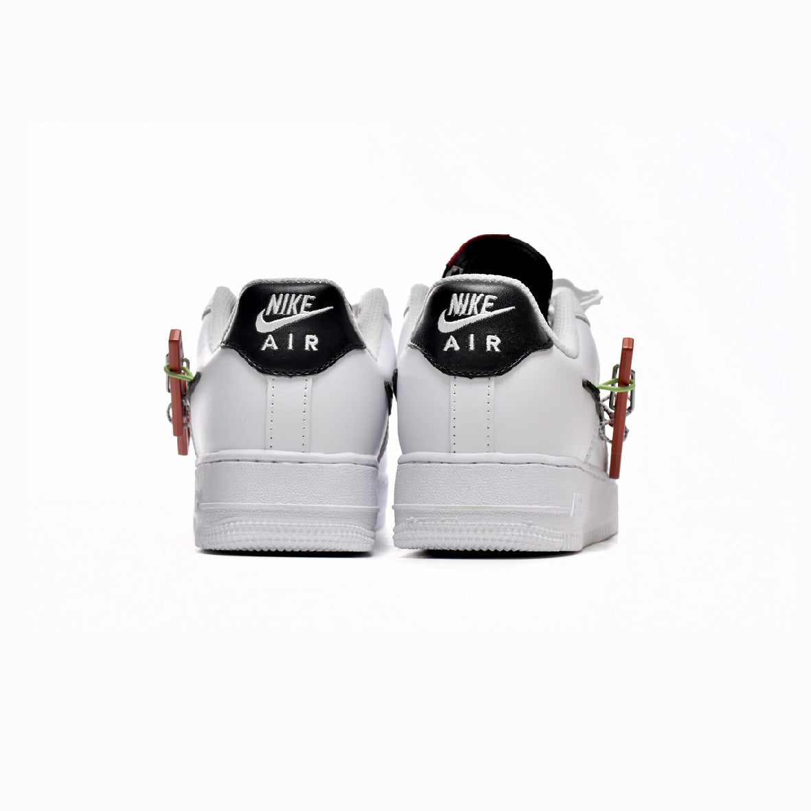 Nike Air Force 1 Low Weiß mit Swoosh und Moschettone Rot